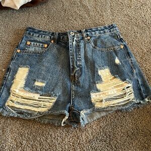 SIGNATURE8 JEAN SHORTS